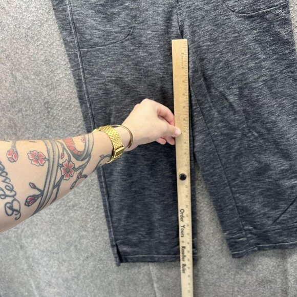 Kuhl Pants Womens 12 Gray Capri Cropped Stretch Nylon Blend Hiking Outdoors - Picture 4 of 10